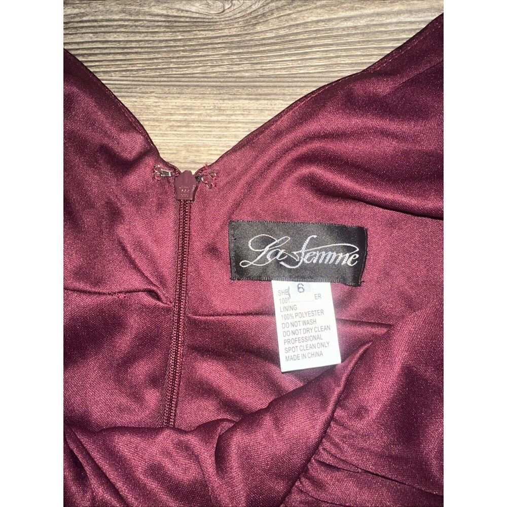 La Femme Dark Berry Plunge Neck A-Line Gown Size 6. NWOT. $328. 14 - Picture 8 of 9
